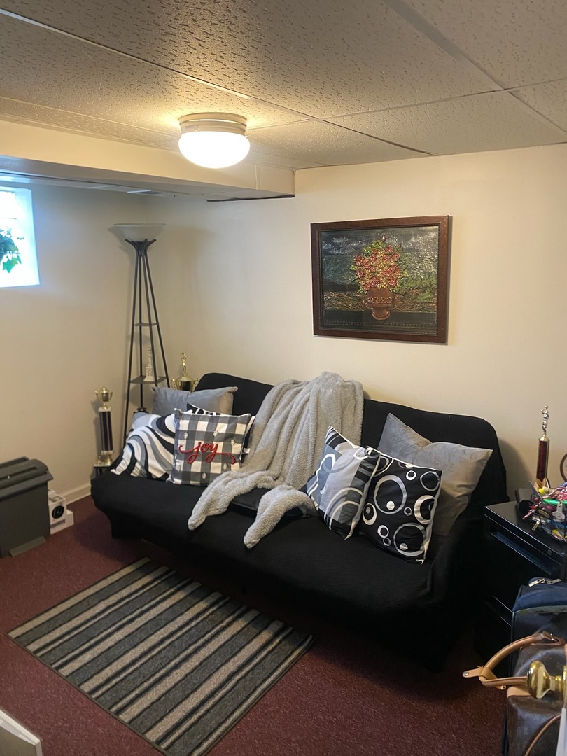 372 Bensley Avenue, Calumet City, IL 60409