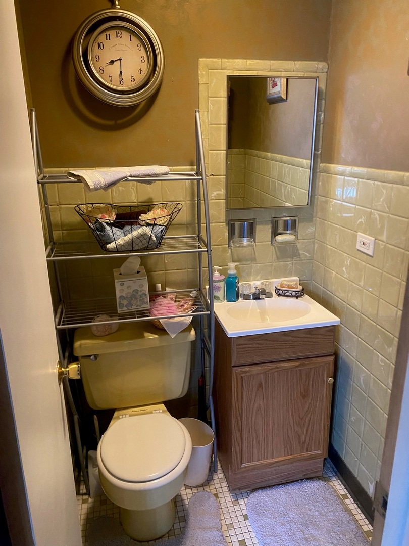 372 Bensley Avenue, Calumet City, IL 60409