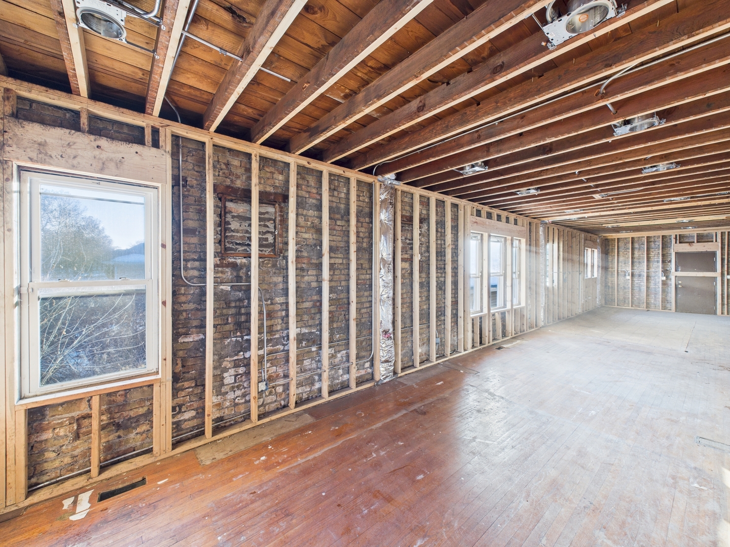 8116 S Marquette Avenue, Chicago, IL 60617