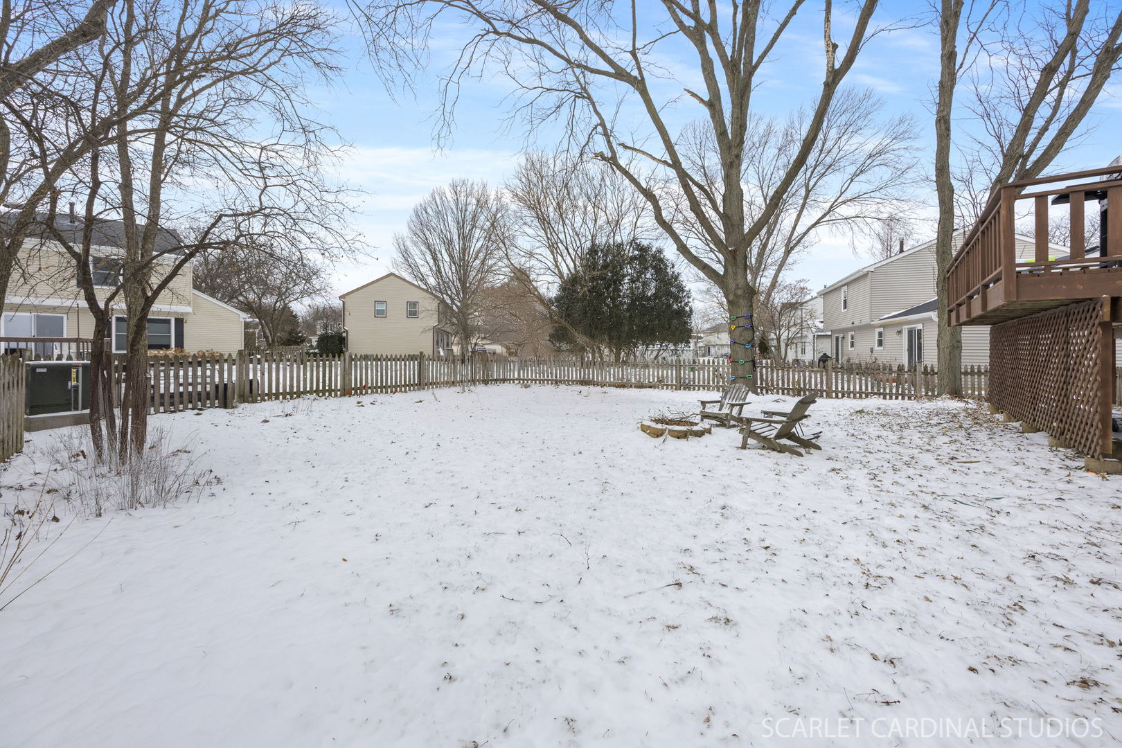 2221 Woodland Circle, Naperville, IL 60565