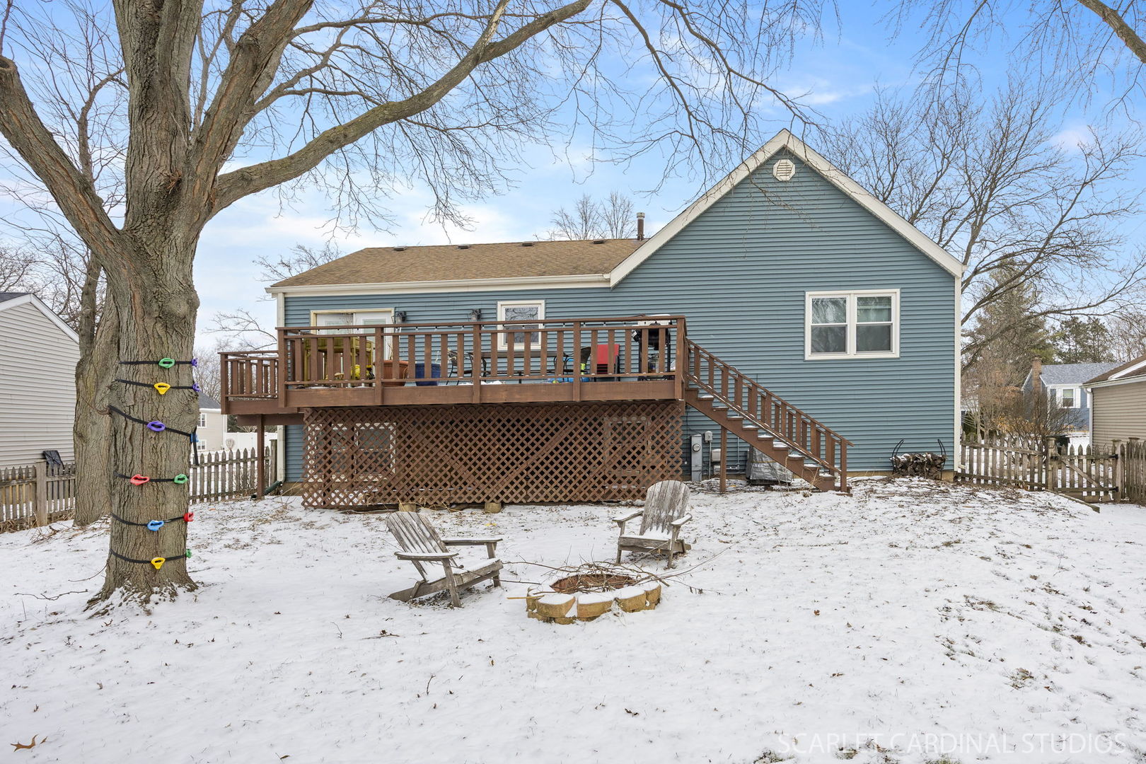 2221 Woodland Circle, Naperville, IL 60565