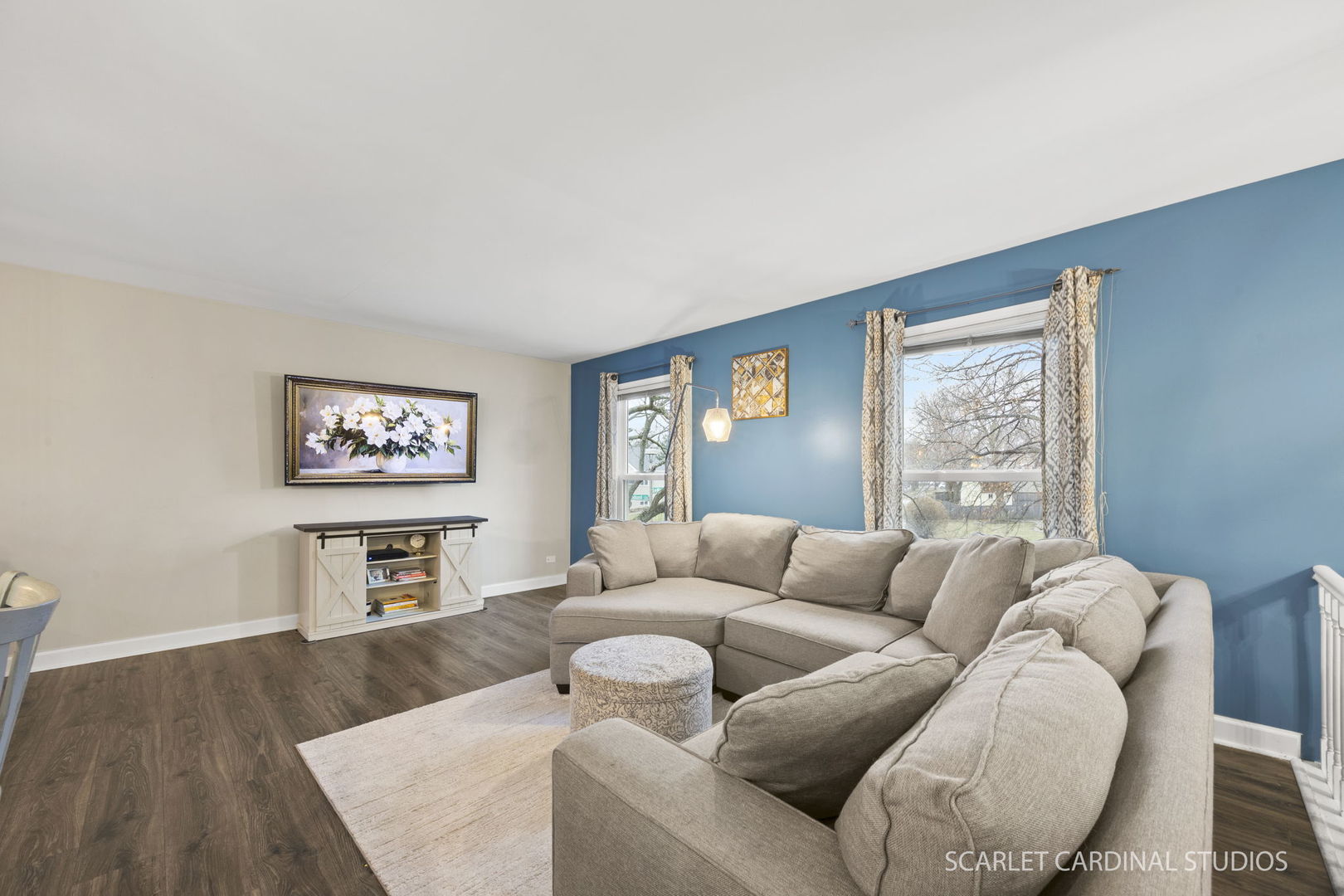 2221 Woodland Circle, Naperville, IL 60565