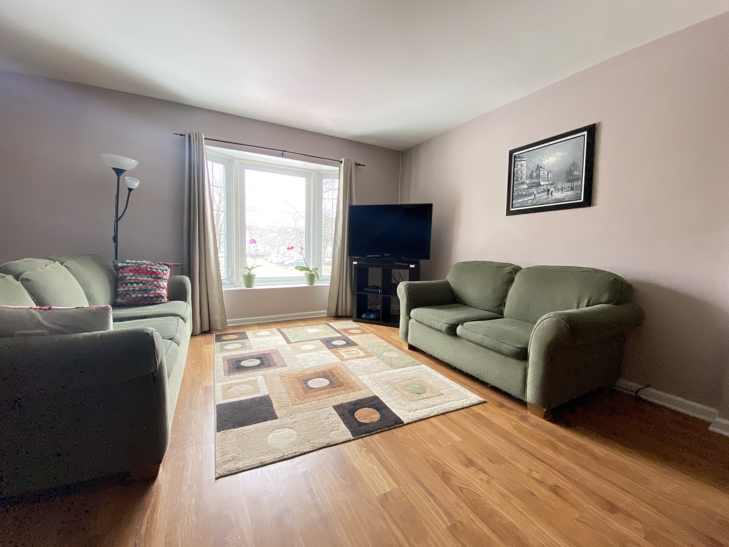 1949 Governors Lane, Hoffman Estates, IL 60169