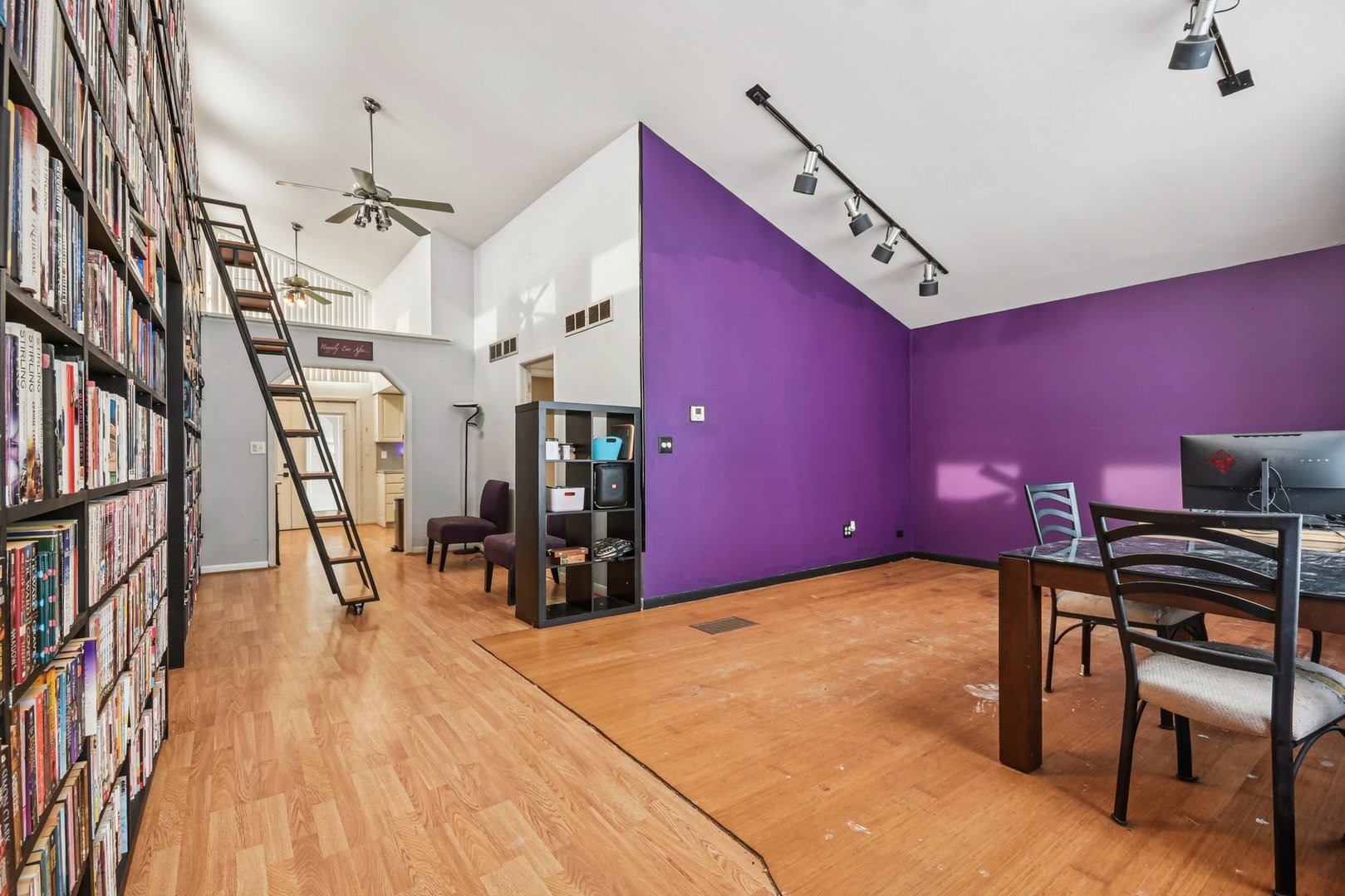 25836 S Linden Avenue, Monee, IL 60449