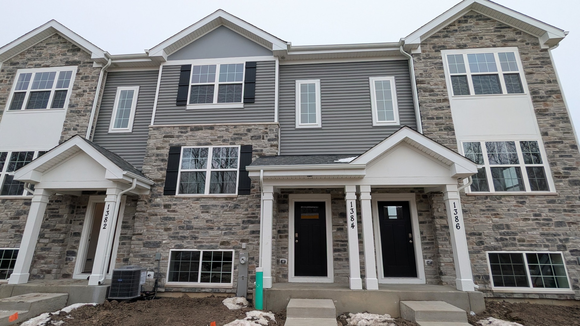 1384 Foxglove Drive, Bartlett, IL 60103