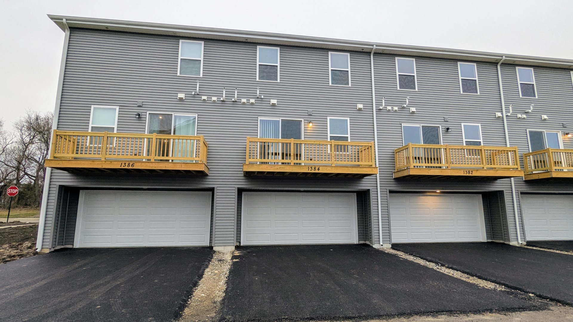 1384 Foxglove Drive, Bartlett, IL 60103