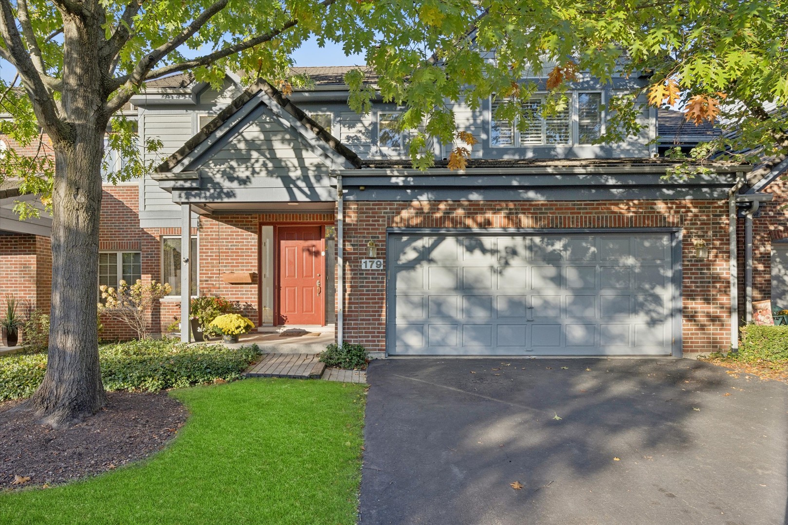 179 FOXBOROUGH Place, Burr Ridge, IL 60527