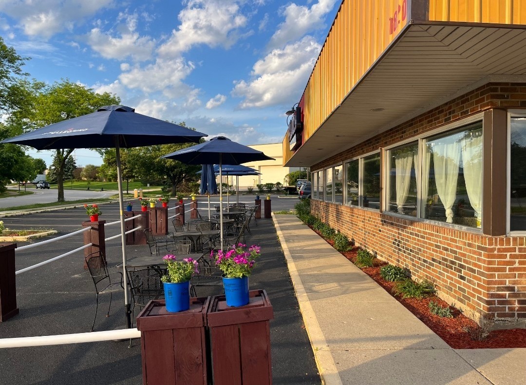 1820 W Irving Park Road, Schaumburg, IL 60193