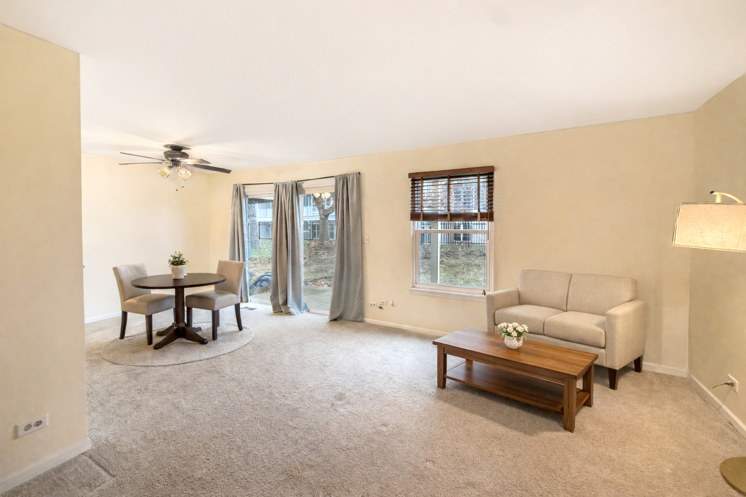 1206 Ballantrae Place #B, Mundelein, IL 60060