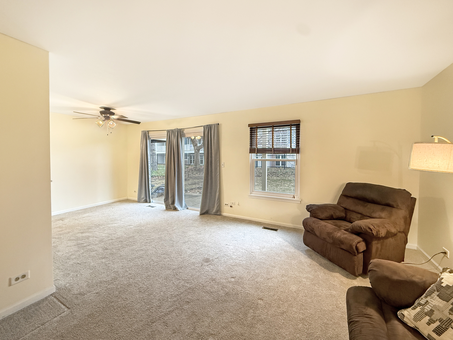 1206 Ballantrae Place #B, Mundelein, IL 60060