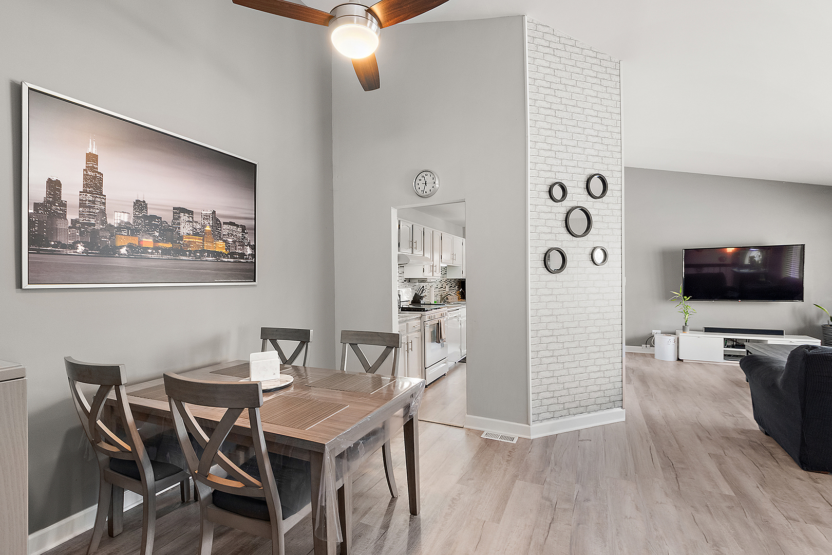 17565 Windsor Parkway, Tinley Park, IL 60487