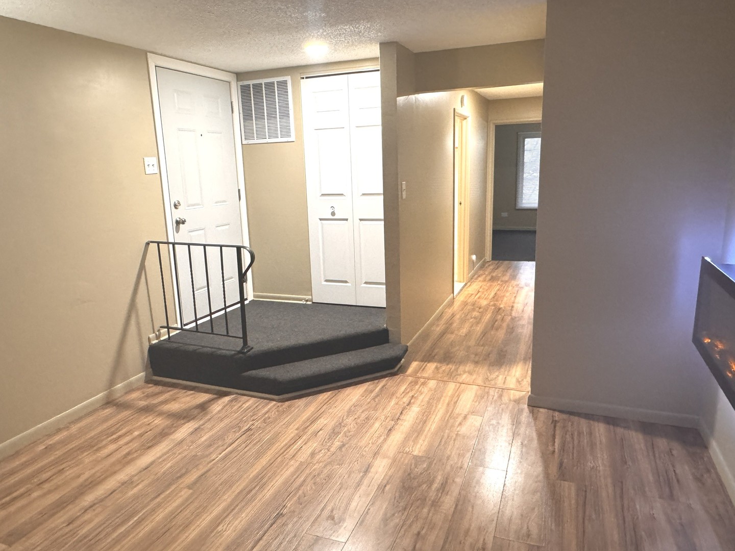 19408 Lake Shore Drive #4N, Lynwood, IL 60411