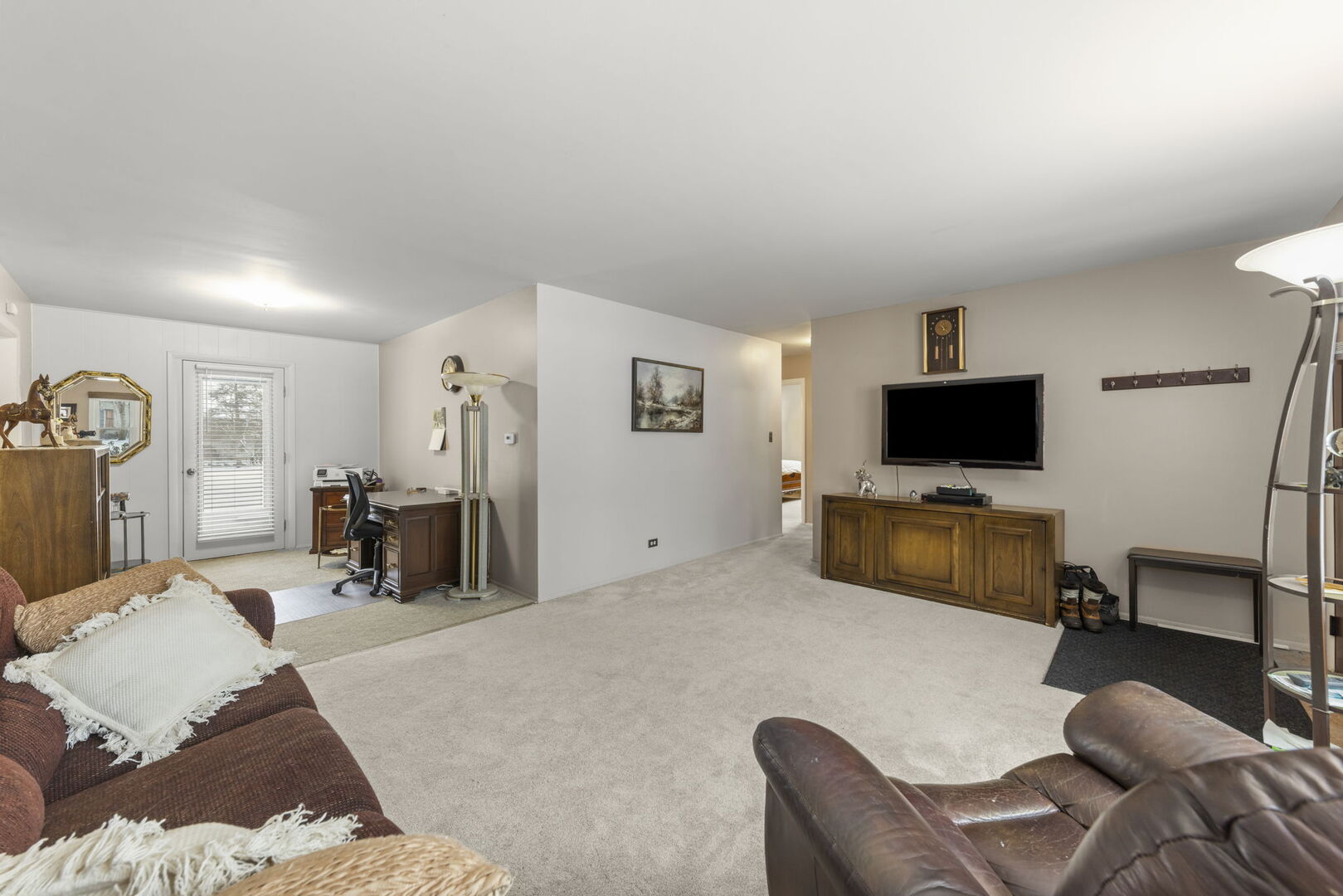 722 Countryside Drive, Wheaton, IL 60187