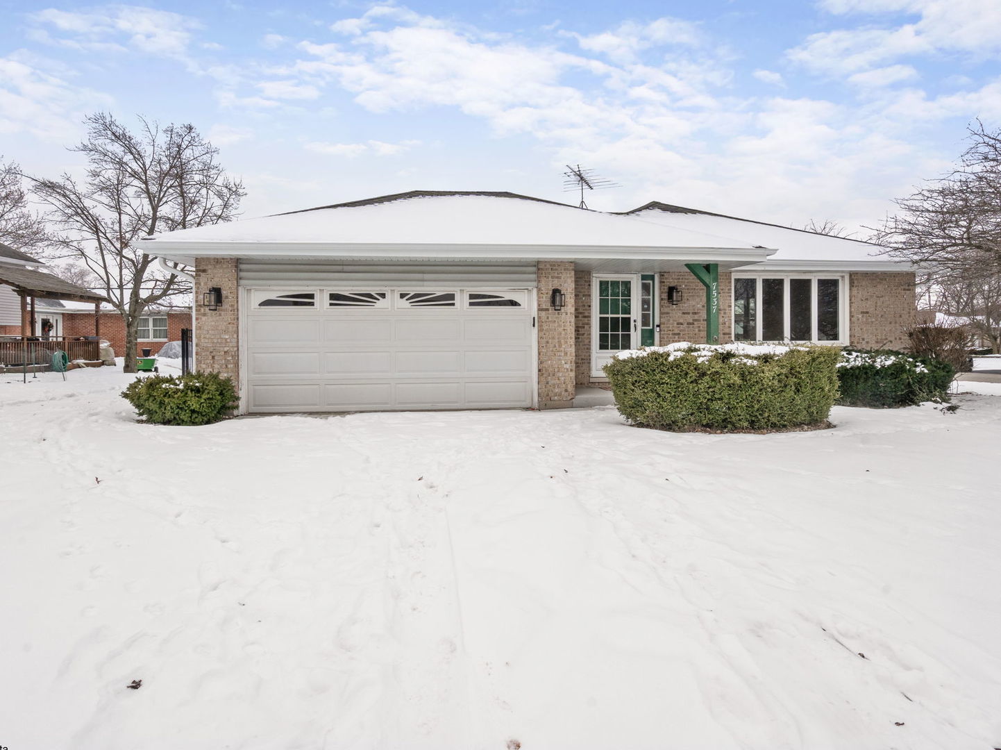 7537 W Wishing Well Drive, Frankfort, IL 60423