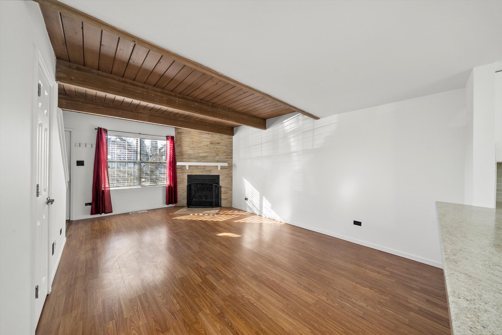 430 Normandie Lane #430, Round Lake Beach, IL 60073