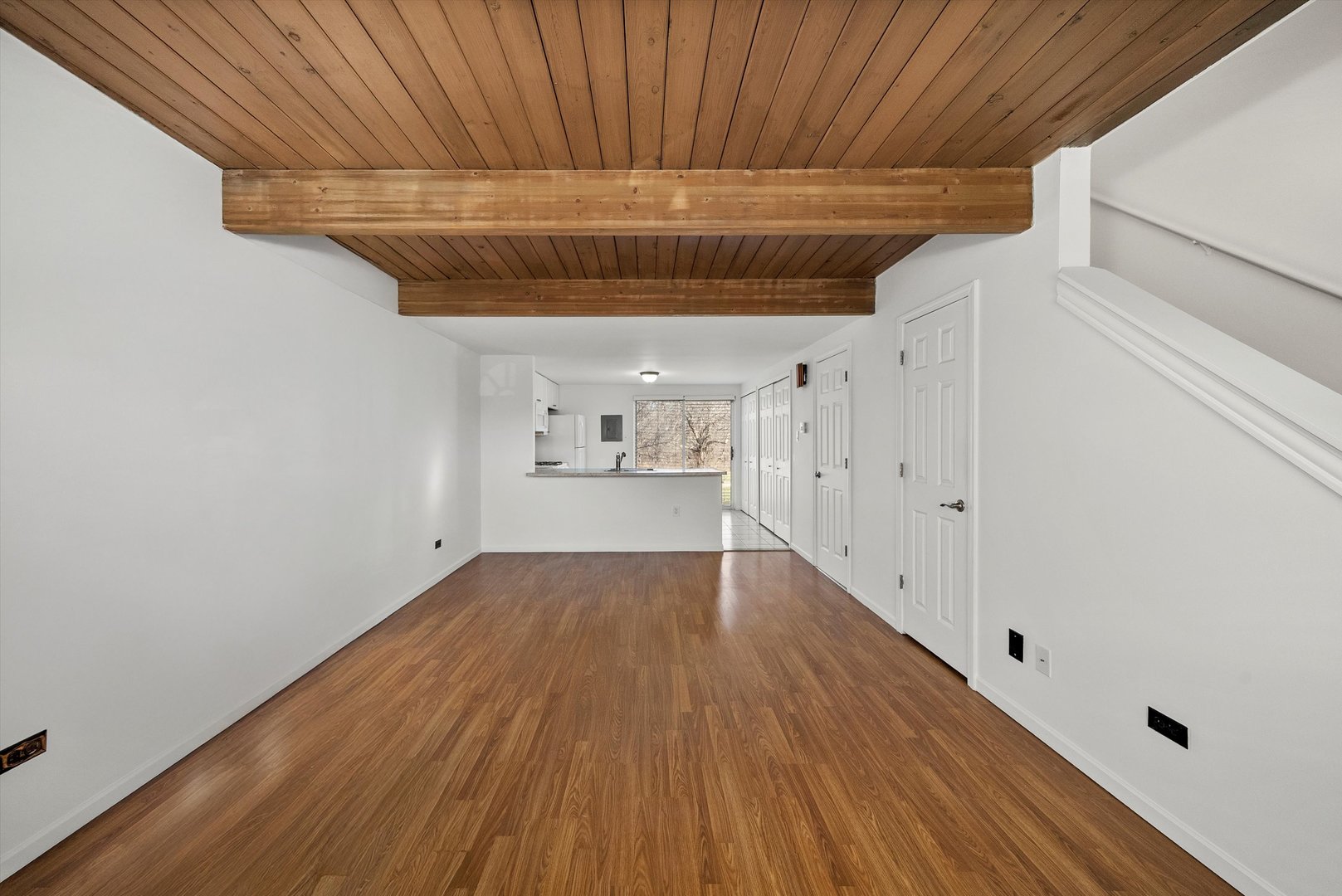 430 Normandie Lane #430, Round Lake Beach, IL 60073