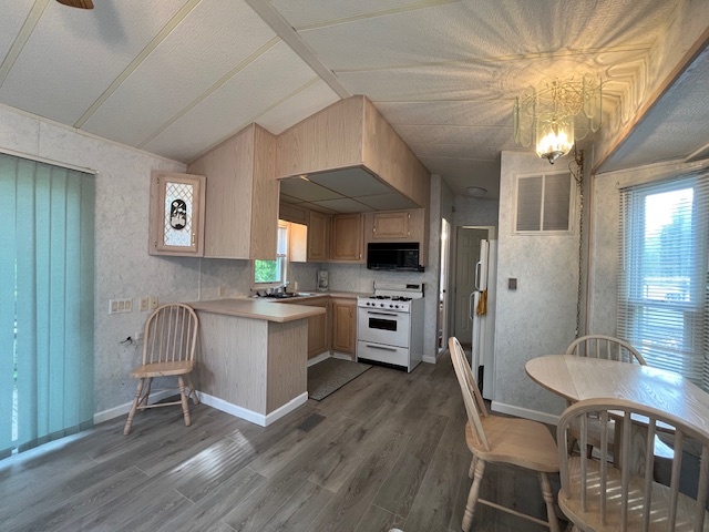 2795 E 28th Lot 586 Road, Seneca, IL 61360