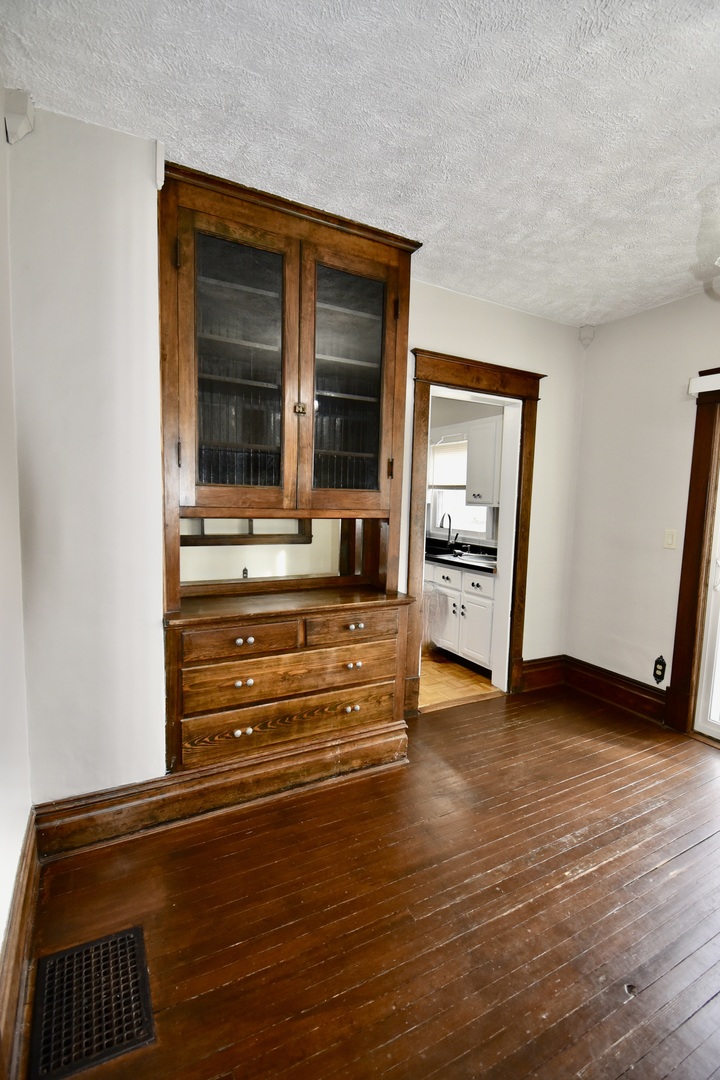 203 Denver Street, Bloomington, IL 61701