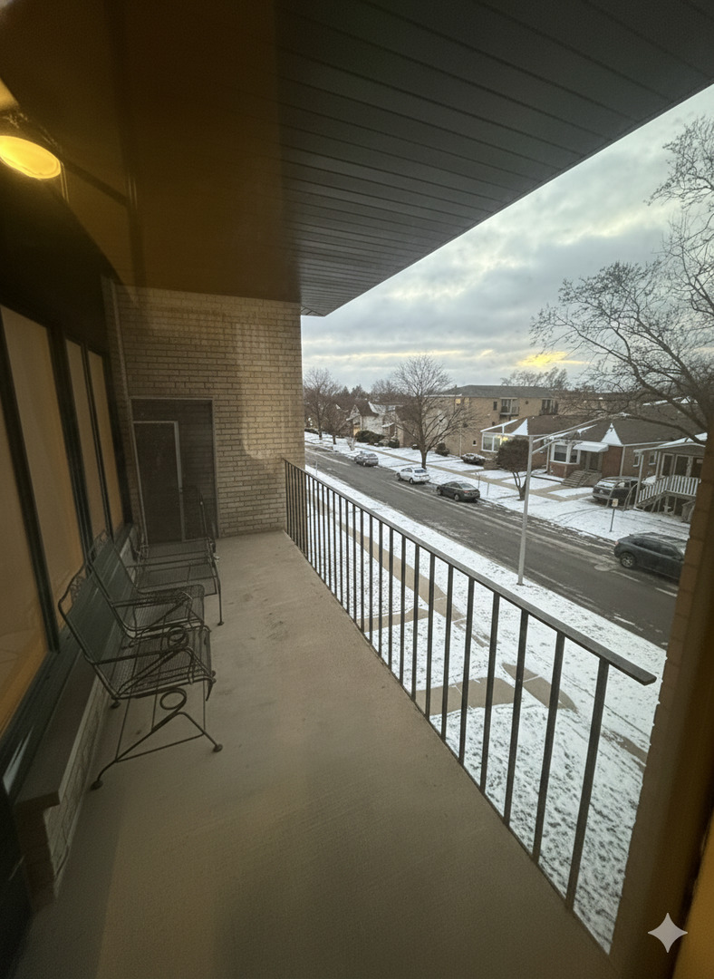 2435 N 76th Court #2w, Elmwood Park, IL 60707