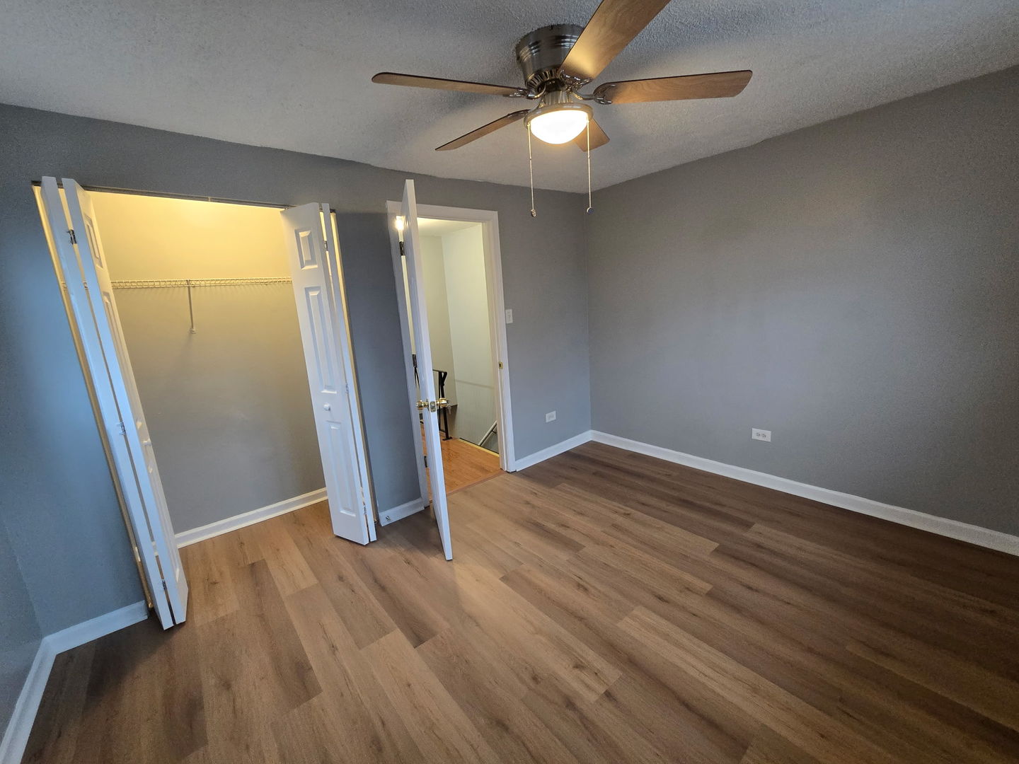 7011 S East End Avenue, Chicago, IL 60649