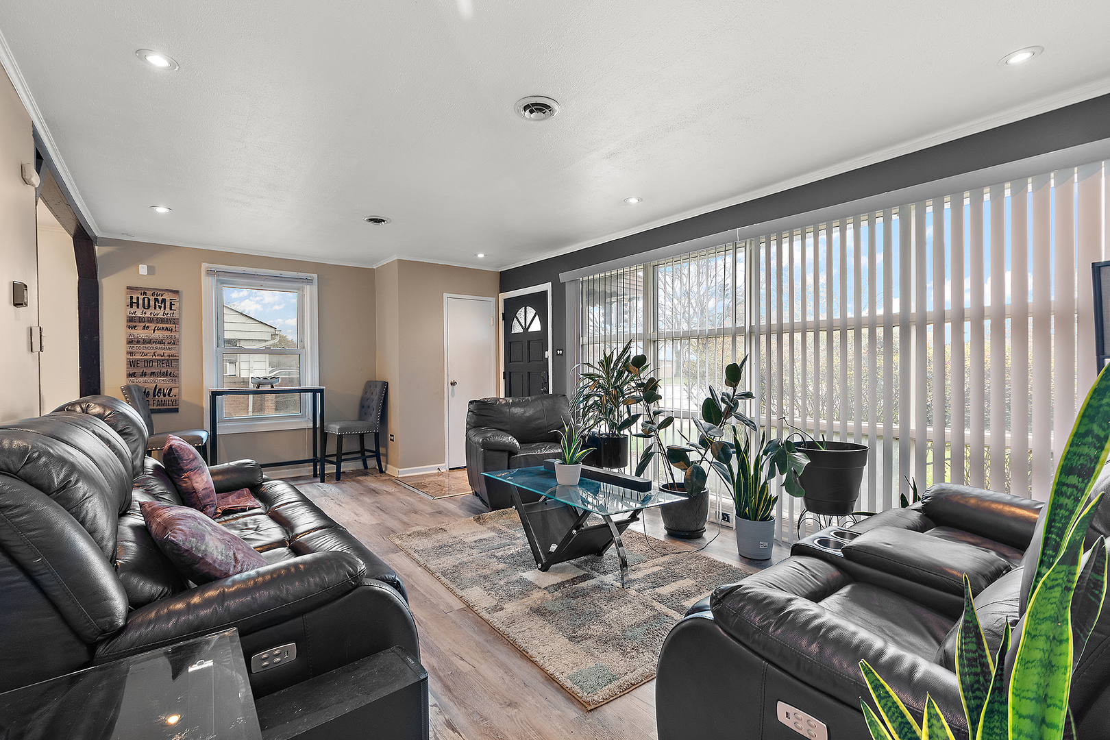 303 Sauk Trail, Park Forest, IL 60466