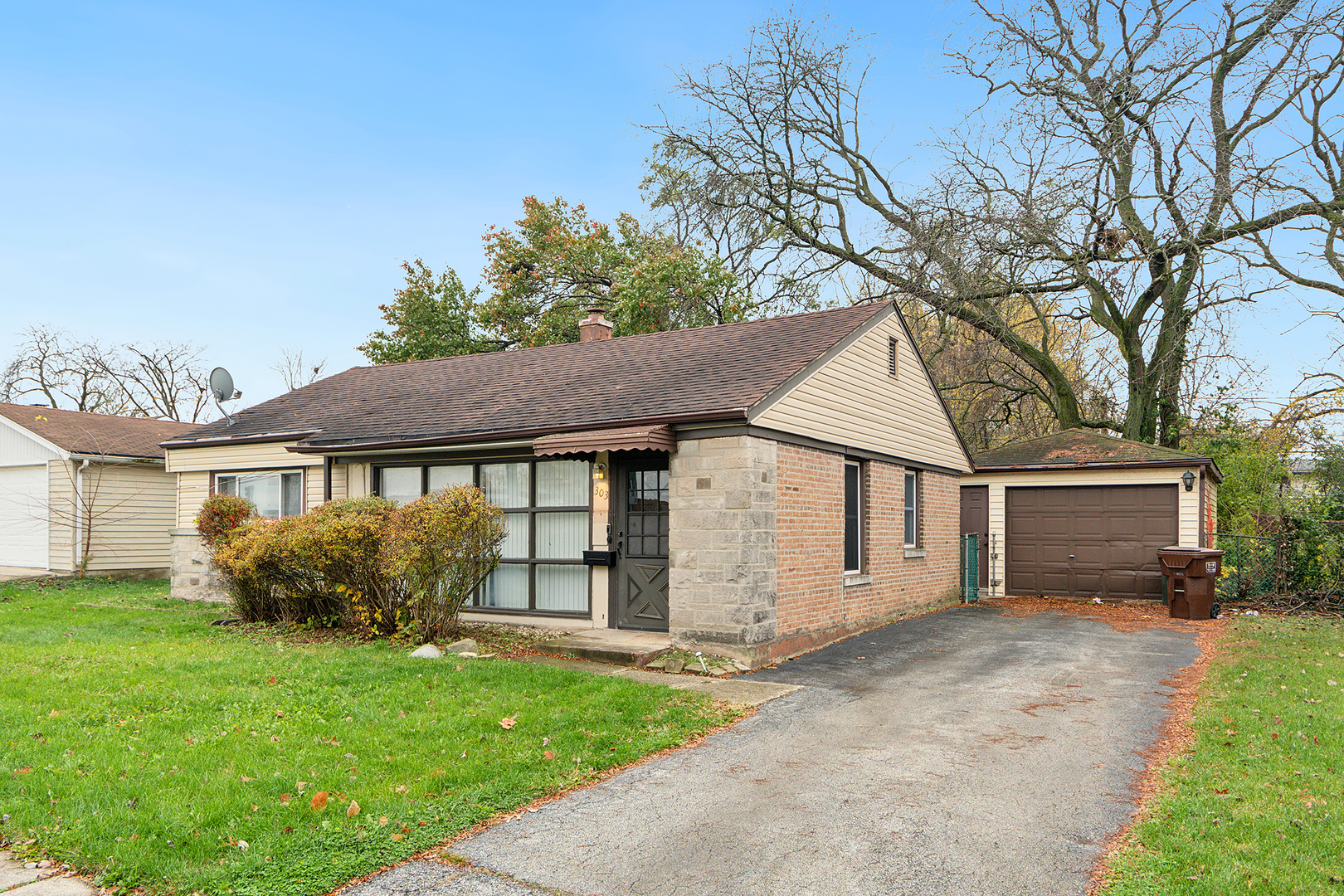 303 Sauk Trail, Park Forest, IL 60466