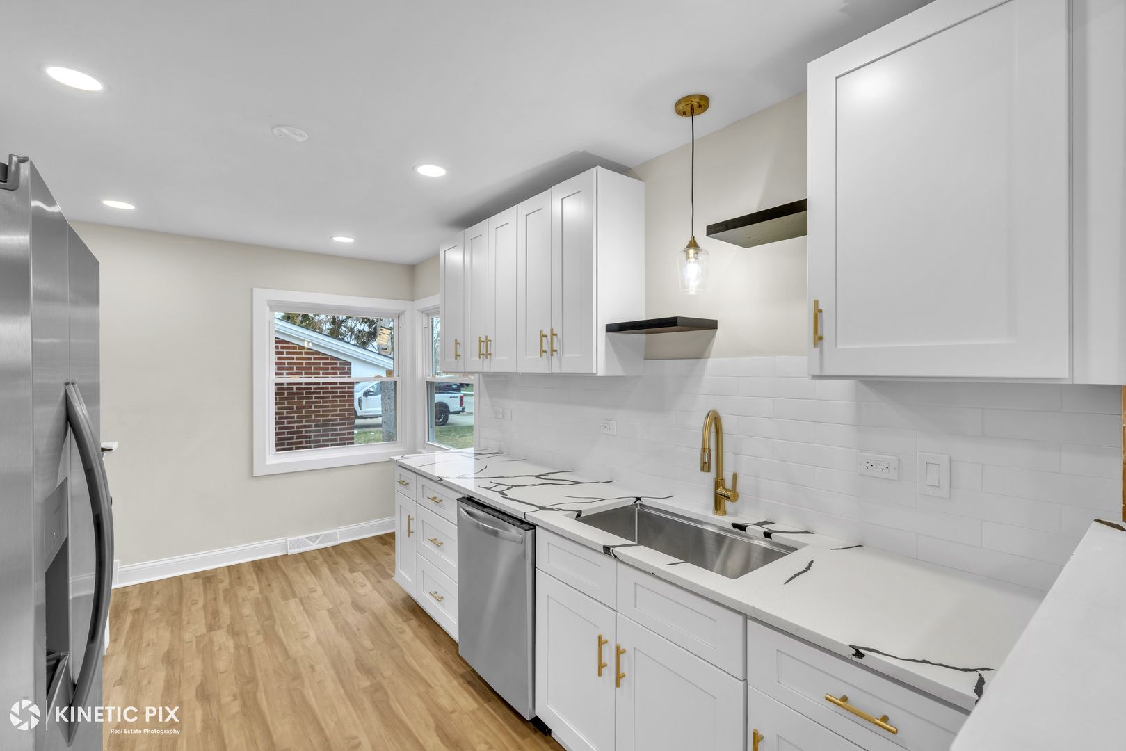 4938 W Randolph Street, Hillside, IL 60162