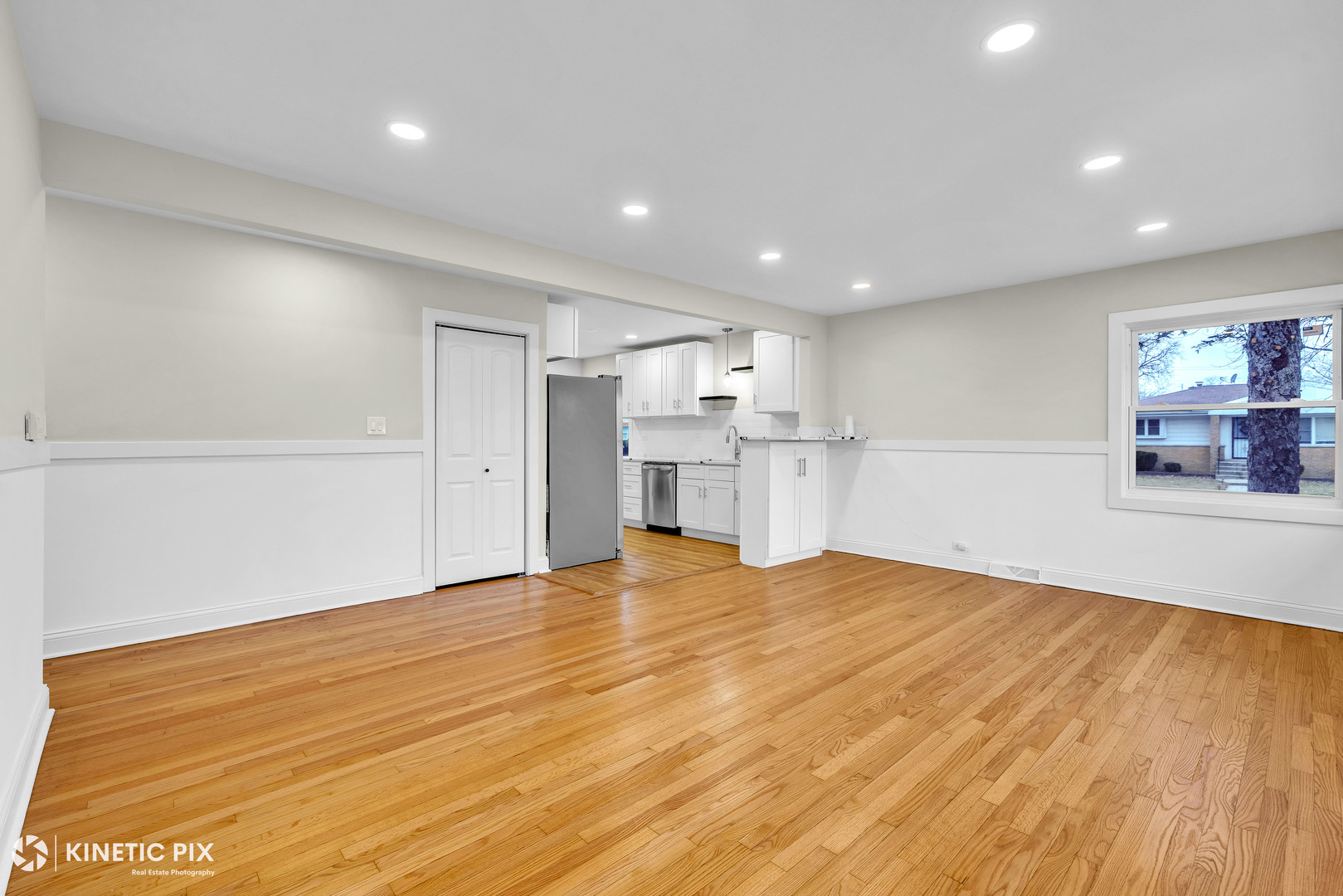 4938 W Randolph Street, Hillside, IL 60162