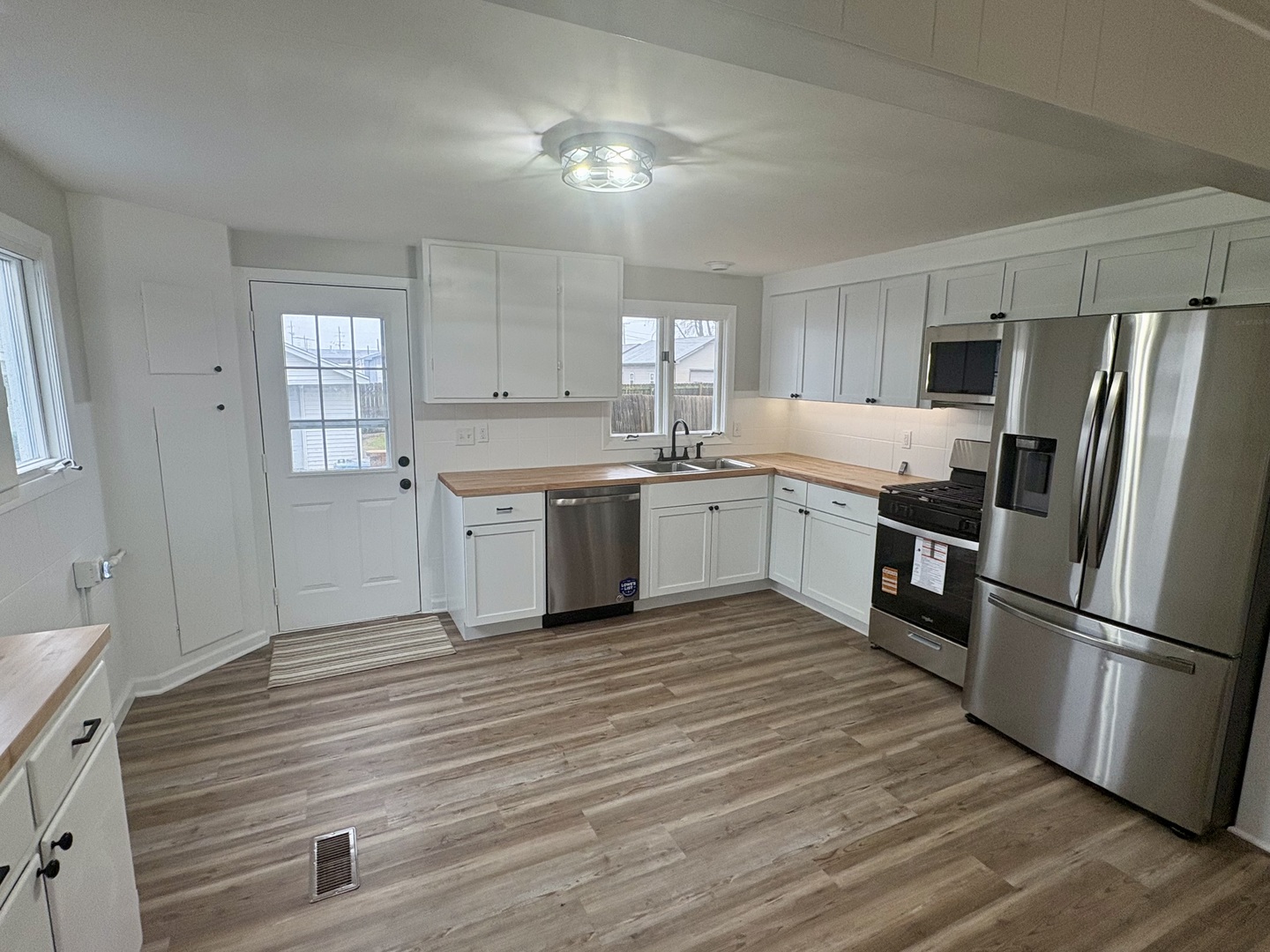 4741 W 89th Place, Hometown, IL 60456