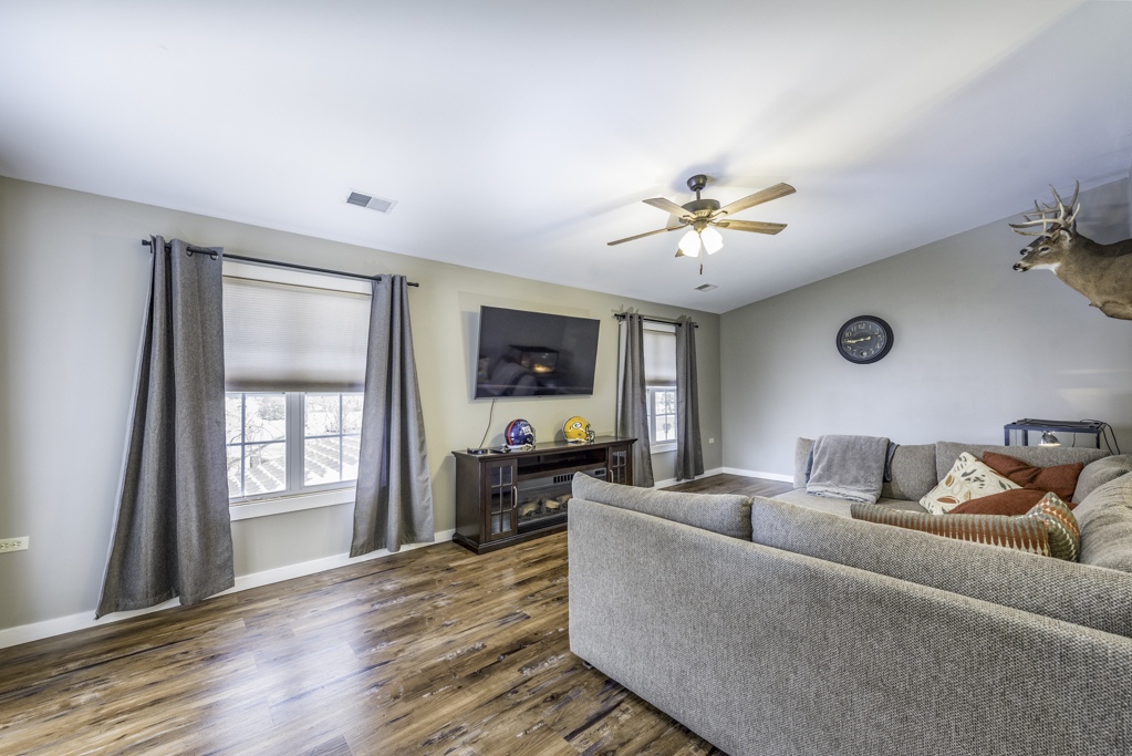 25151 87 Street #5, Salem, WI 53168