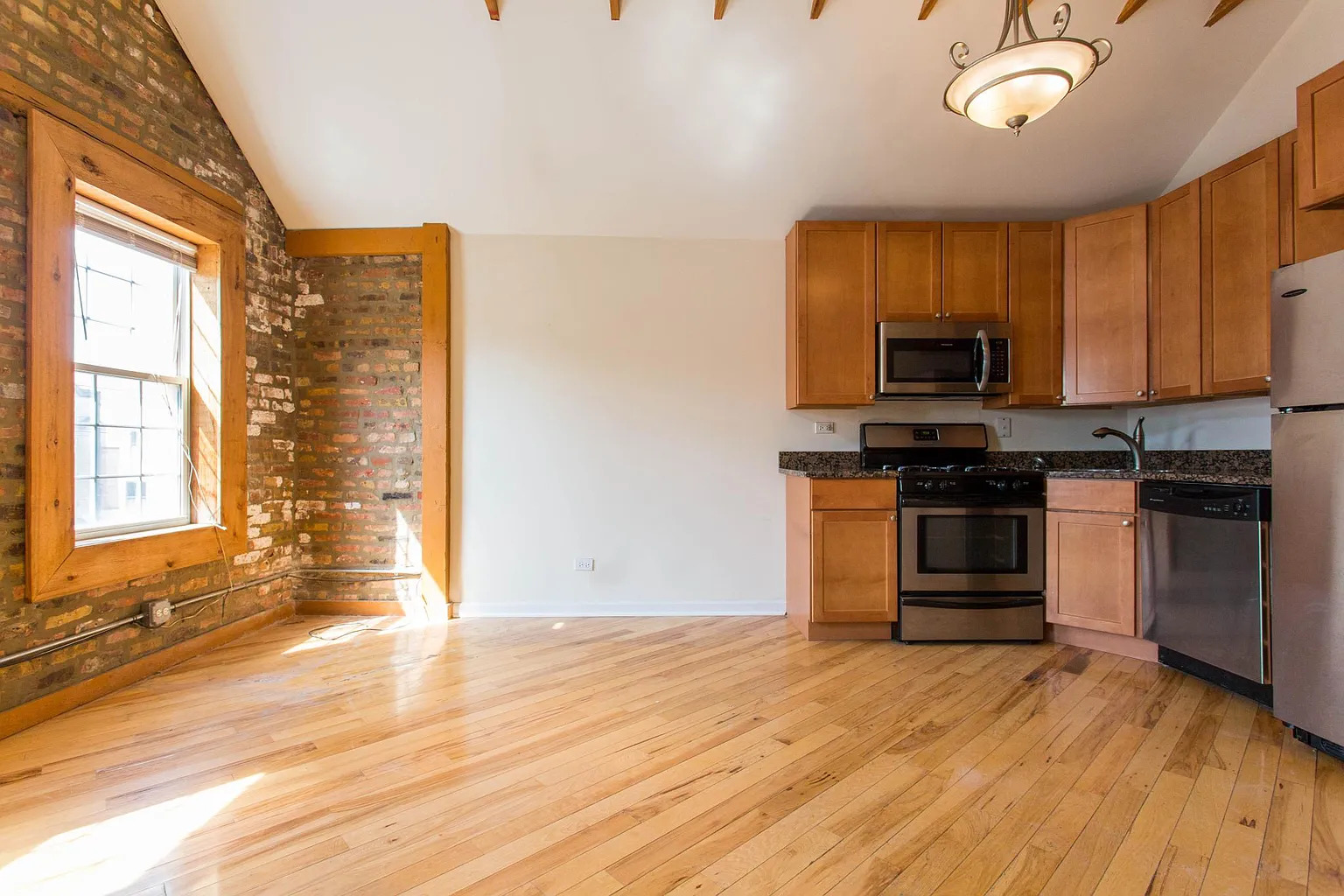 1338 W Erie Street #3, Chicago, IL 60642