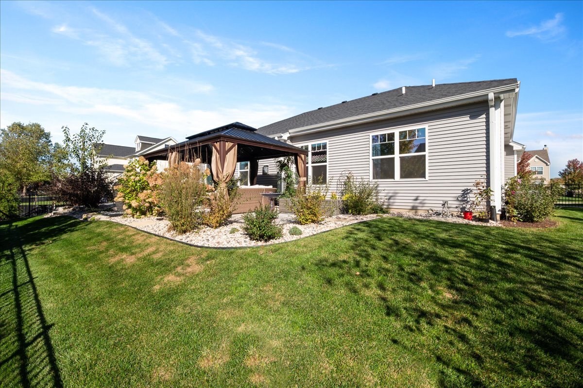 1383 Dodson Avenue, Elburn, IL 60119