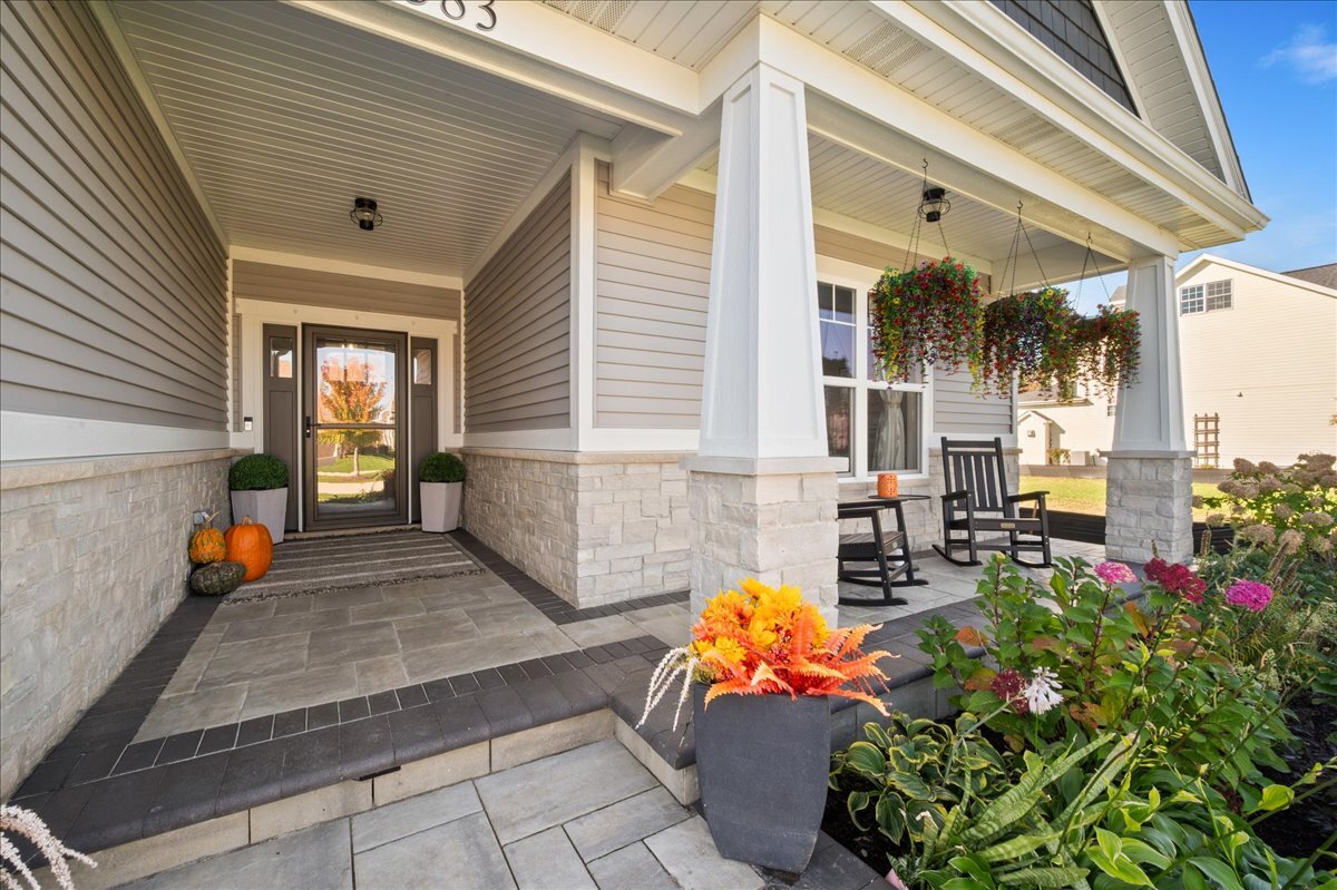 1383 Dodson Avenue, Elburn, IL 60119