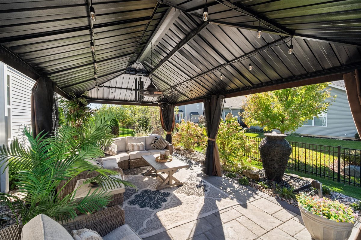 1383 Dodson Avenue, Elburn, IL 60119