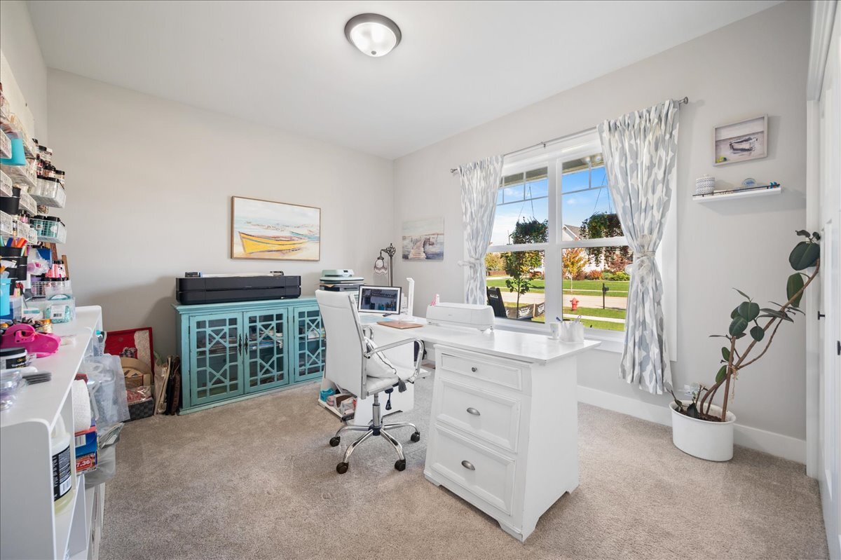 1383 Dodson Avenue, Elburn, IL 60119