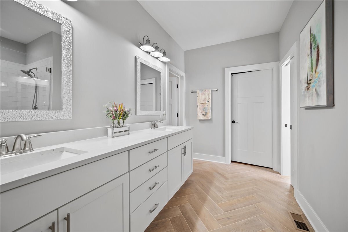 1383 Dodson Avenue, Elburn, IL 60119