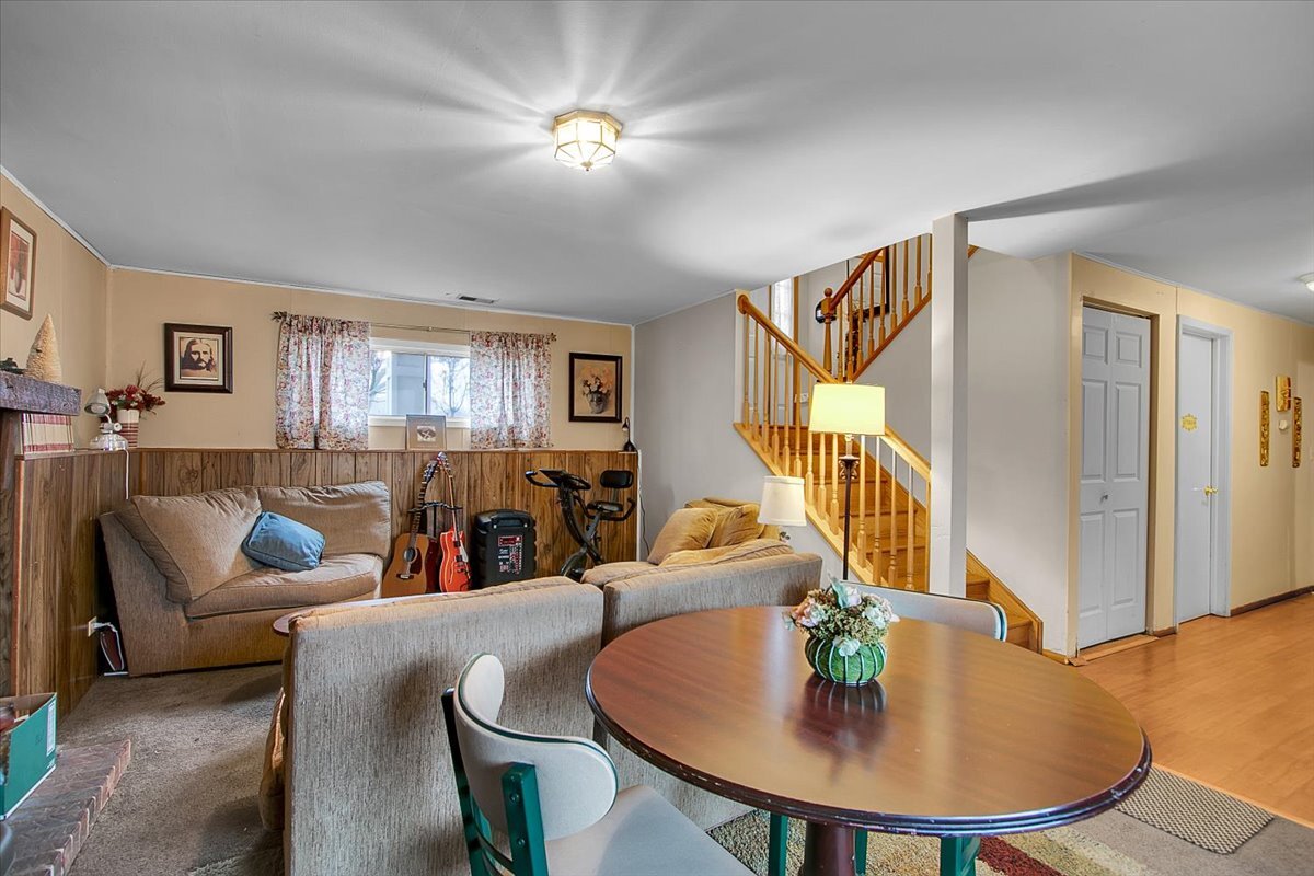 1156 Partridge Avenue, Bolingbrook, IL 60490