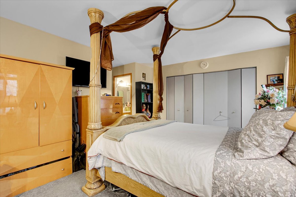 1156 Partridge Avenue, Bolingbrook, IL 60490