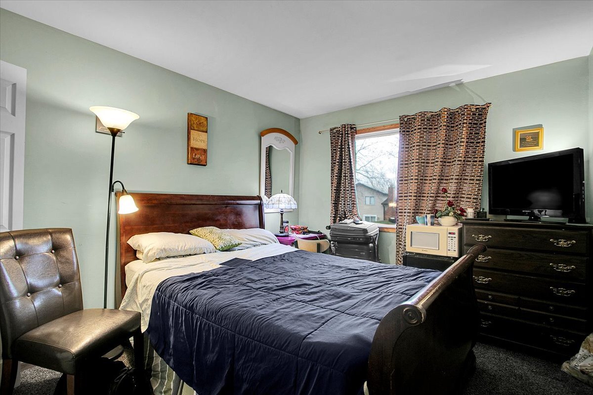 1156 Partridge Avenue, Bolingbrook, IL 60490