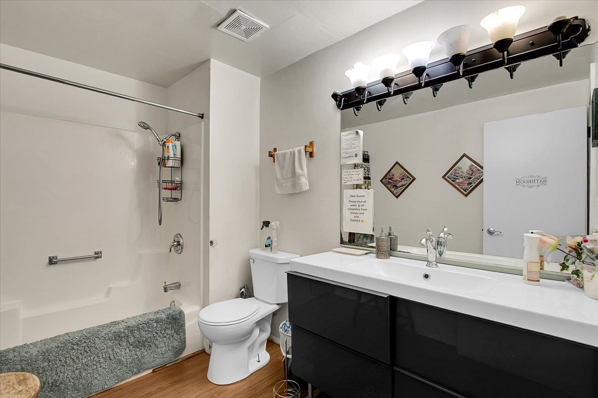 1156 Partridge Avenue, Bolingbrook, IL 60490