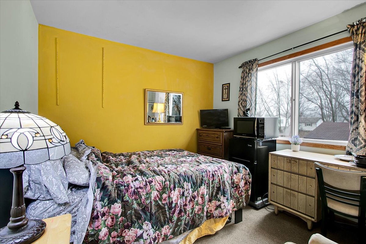 1156 Partridge Avenue, Bolingbrook, IL 60490