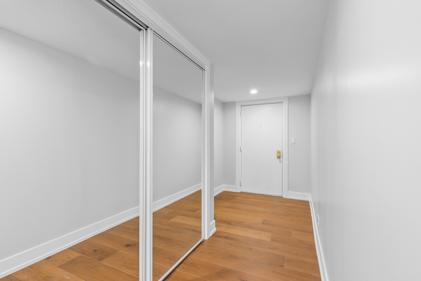 2086 Saint Johns Avenue #306, Highland Park, IL 60035