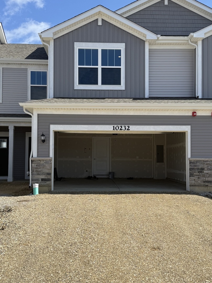10232 McMahon Way #10232, Huntley, IL 60142