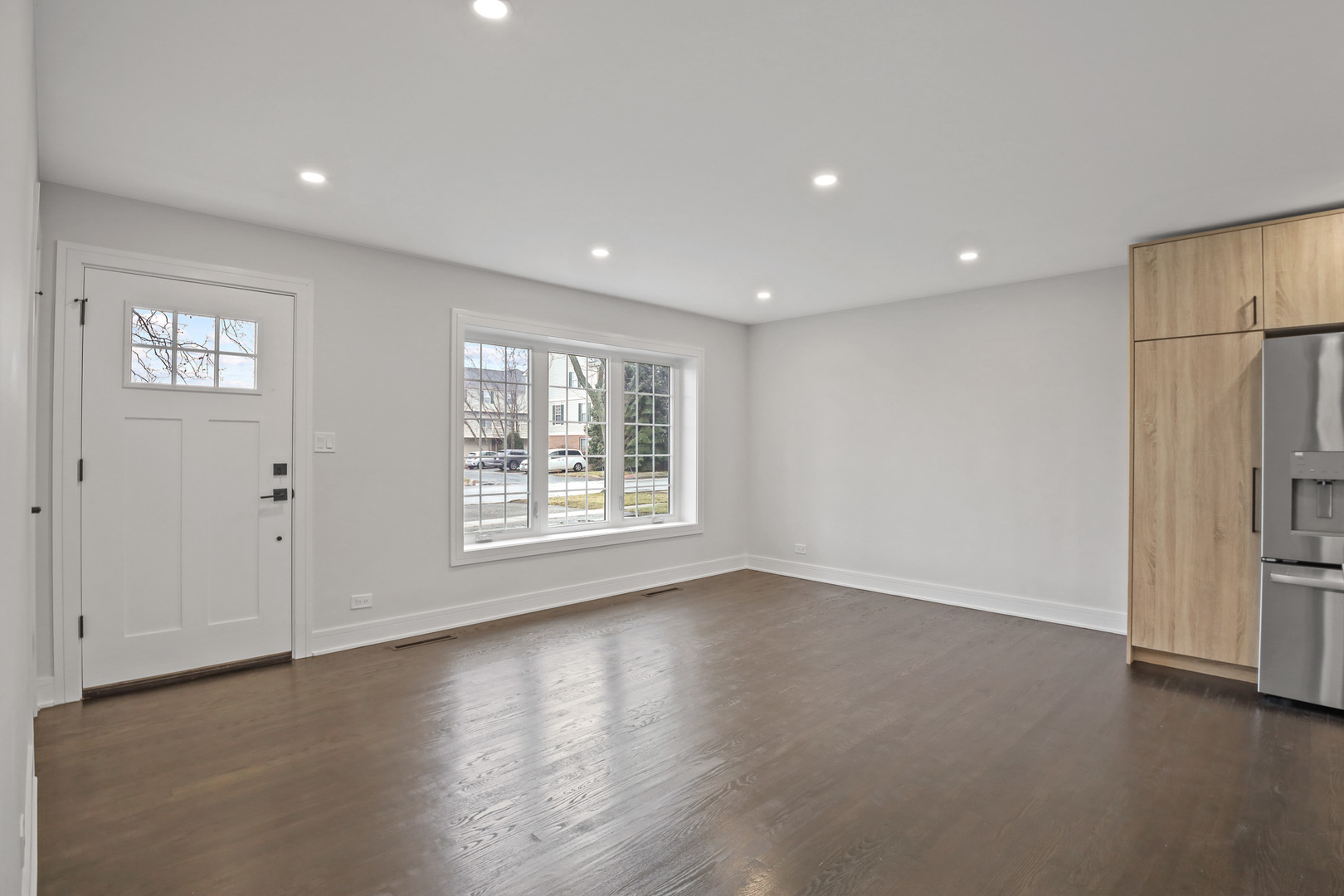 212 N Louis Street, Mount Prospect, IL 60056