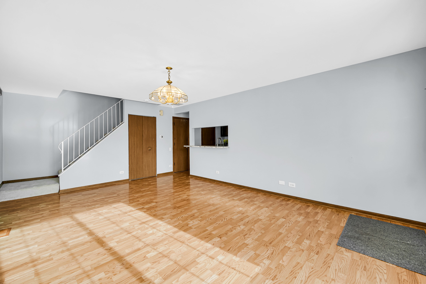 369 Gregory Street, Aurora, IL 60504