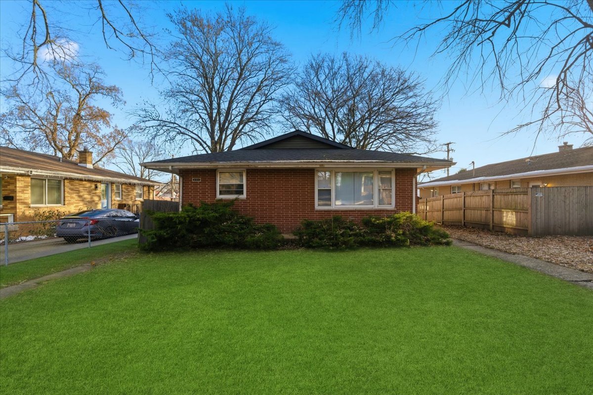 2311 Elisha Avenue, Zion, IL 60099