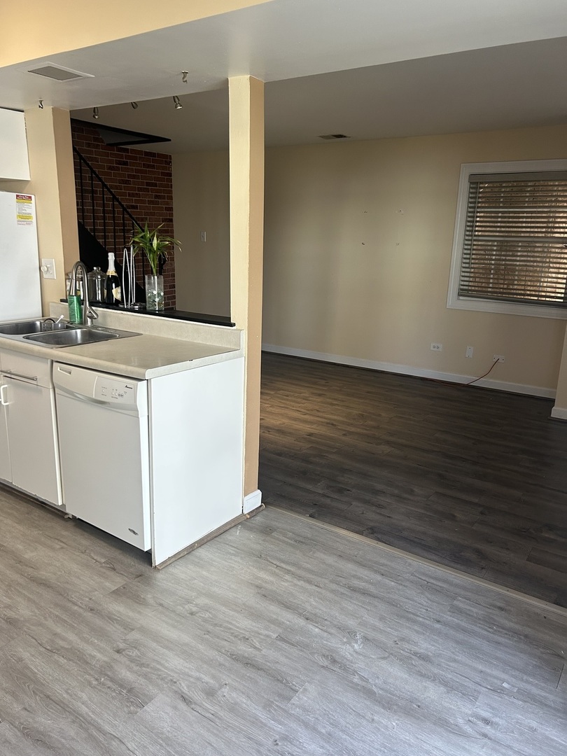 1319 Wye Court, Wheeling, IL 60090