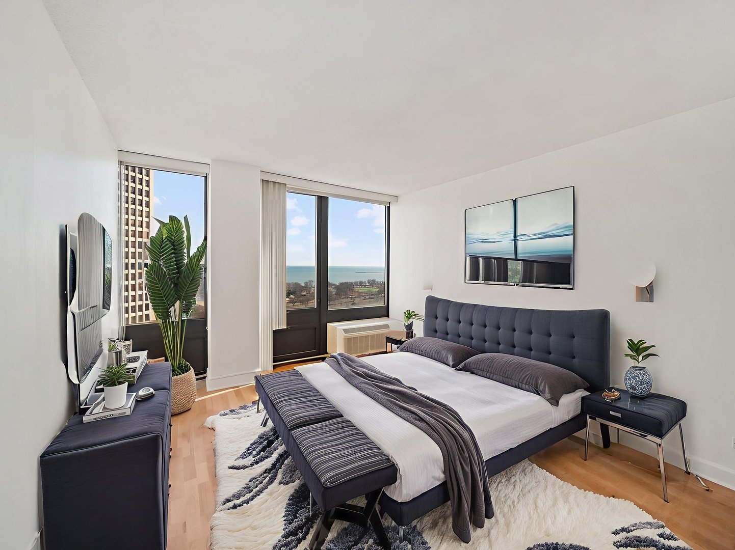 5320 N Sheridan Road #2207, Chicago, IL 60640