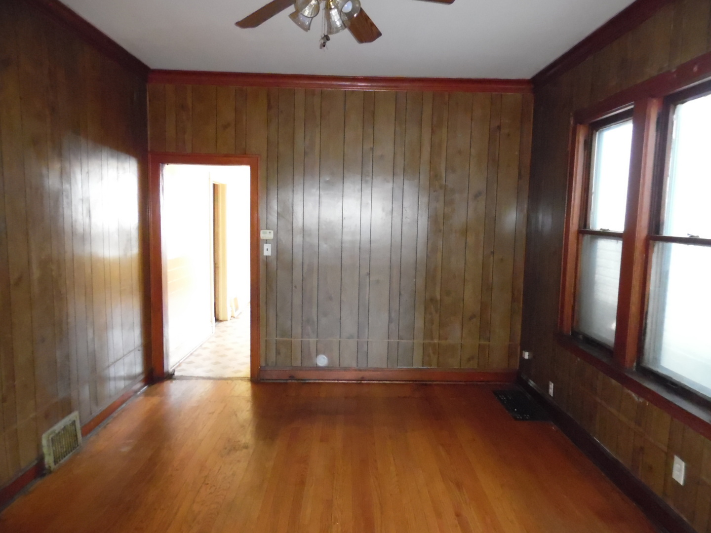 5605 S Justine Street, Chicago, IL 60636