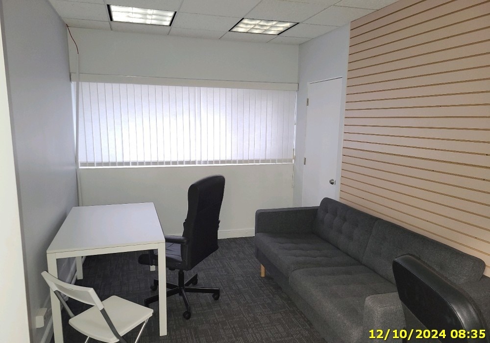 5900 S Archer Road #123, Summit, IL 60501